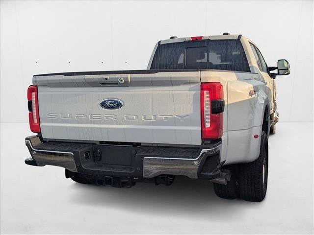 New 2026 Ford F350 XLT image 2