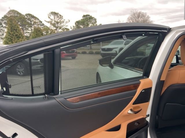 Used 2025 Lexus ES 300h Ultra Luxury image 35