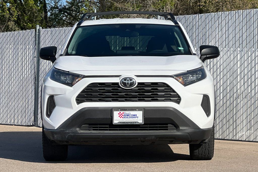Used 2020 Toyota RAV4 LE w/ Carpet Mat Package AWD/4WD image 6