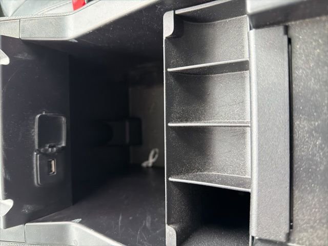 Used 2018 Ford Explorer XLT w/ Equipment Group 202A image 34