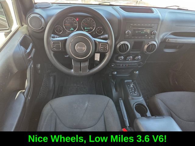 Used 2017 Jeep Wrangler Unlimited Sport AWD/4WD image 9