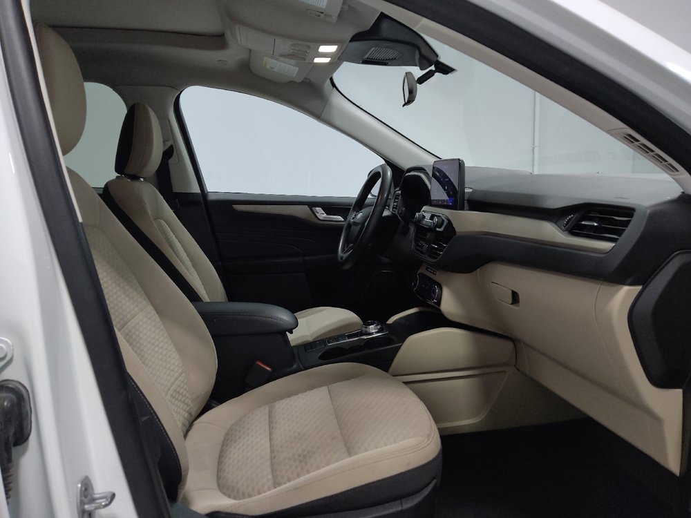 Used 2021 Ford Escape SE image 21