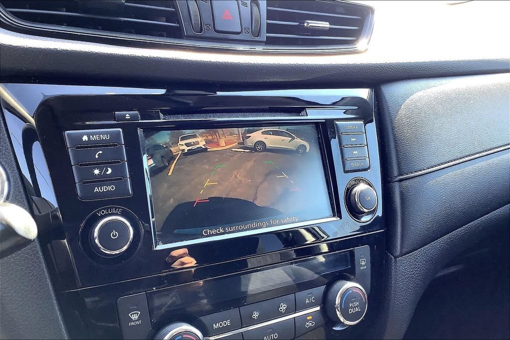 Used 2020 Nissan Rogue SV AWD/4WD image 21