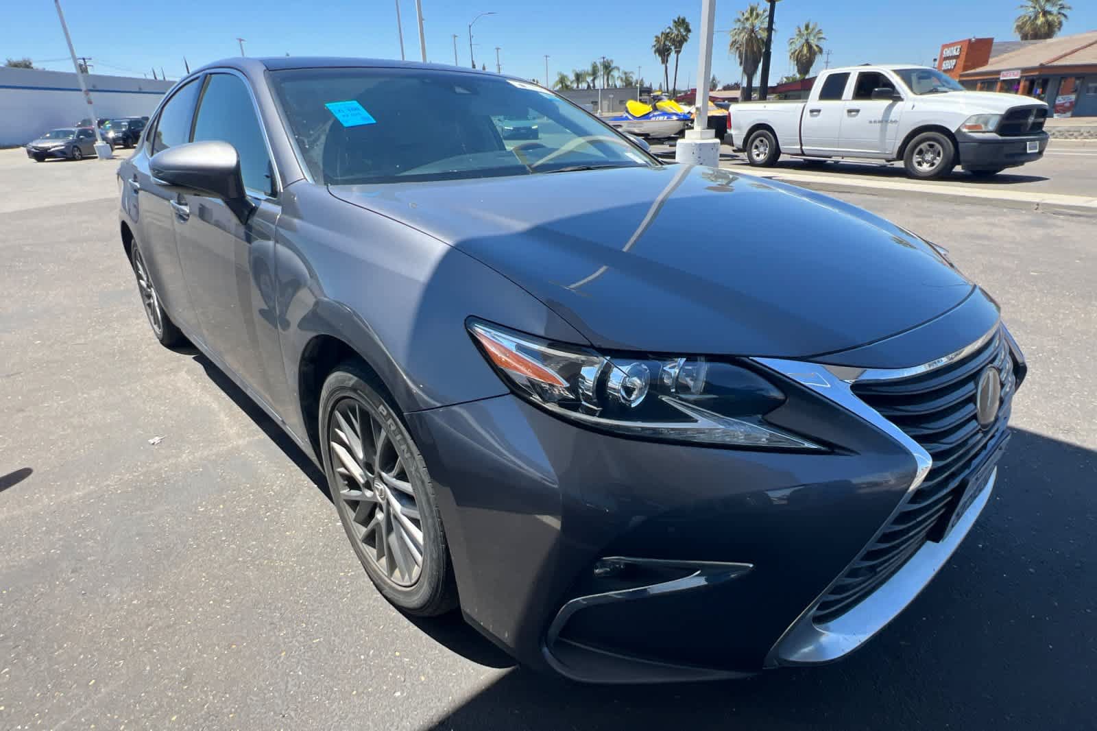 Used 2018 Lexus ES 350 w/ Navigation System Package FWD image 3