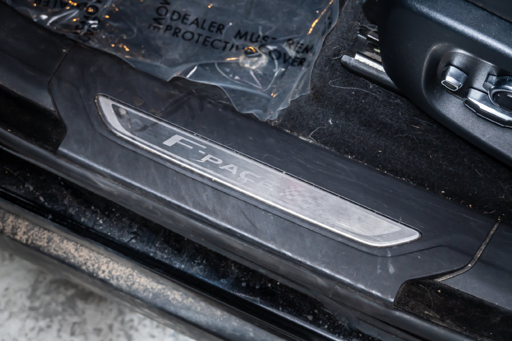 Used 2020 Jaguar F-PACE Checkered Flag AWD/4WD image 25
