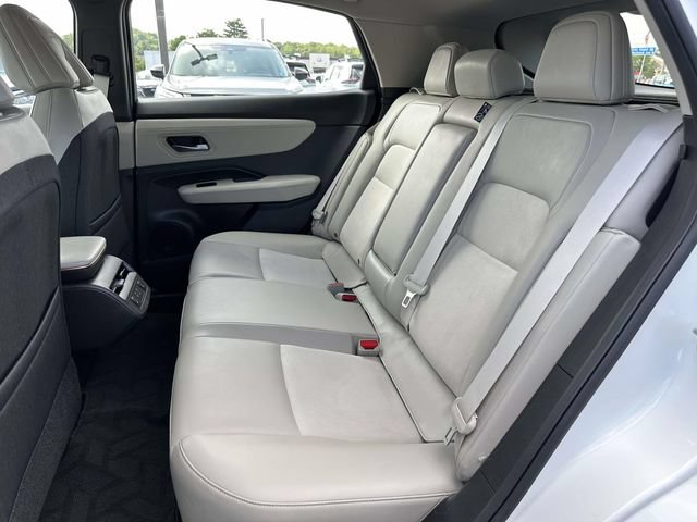 Used 2023 Nissan Ariya FWD image 16