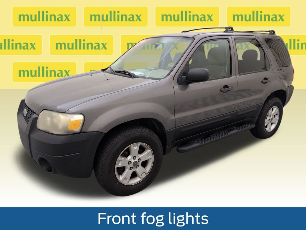 Used 2005 Ford Escape XLT image 10