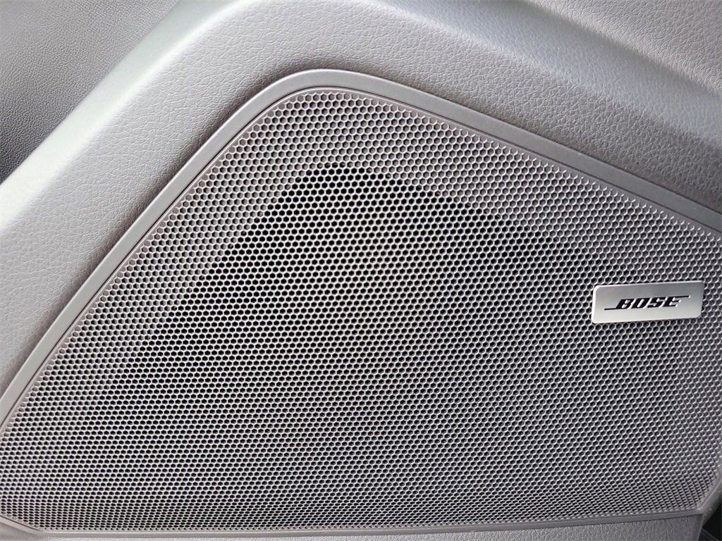 Certified 2025 Porsche Cayenne image 28