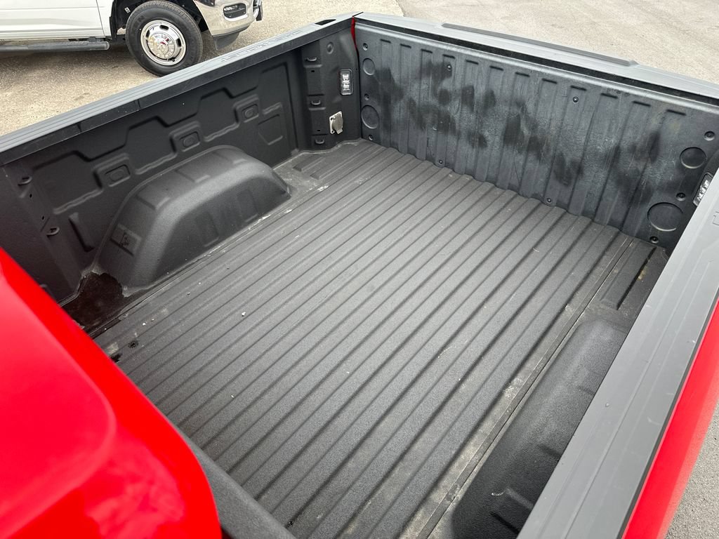 Used 2023 Chevrolet Silverado 1500 Custom w/ LPO, Dark Essentials Package AWD/4WD image 13