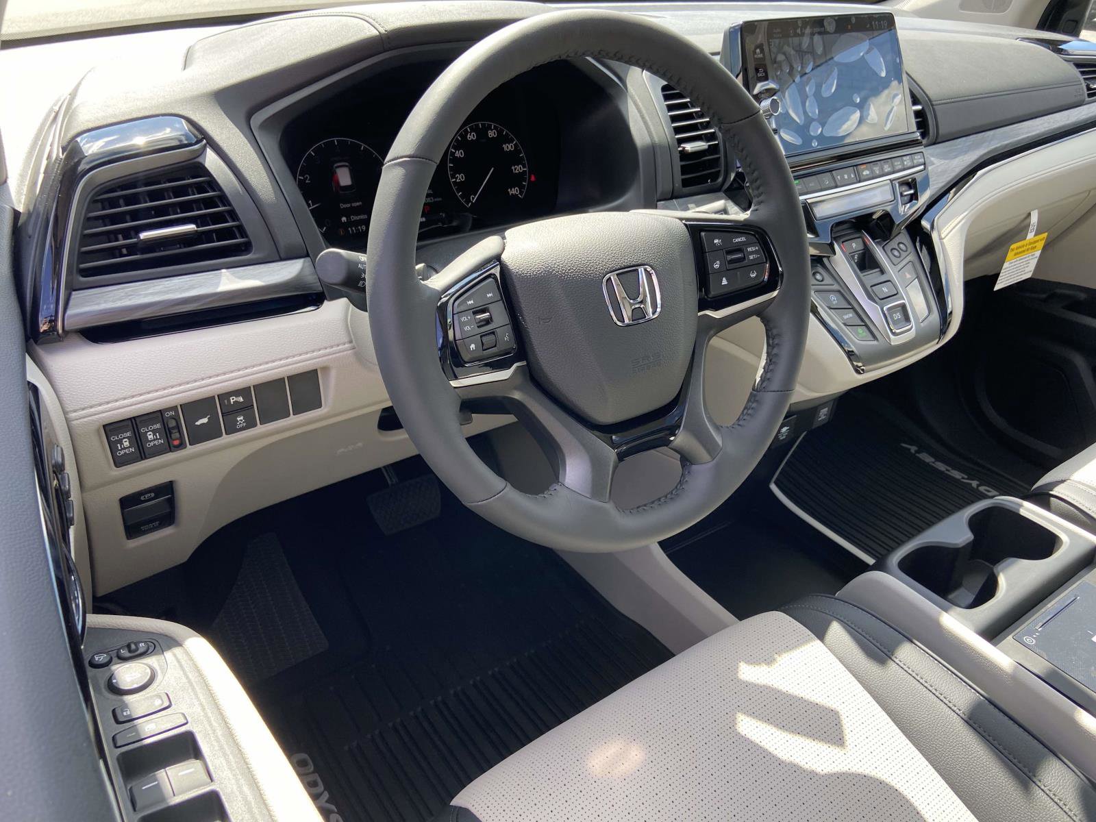 New 2026 Honda Odyssey Elite image 4