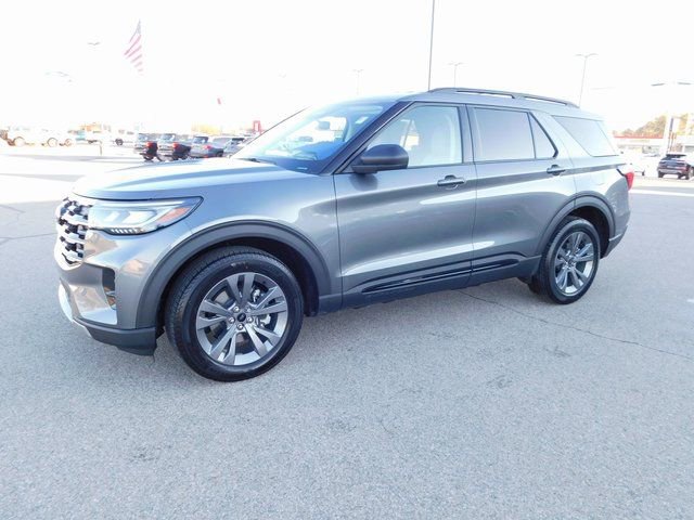 New 2026 Ford Explorer Active w/ Active Comfort Package image 7