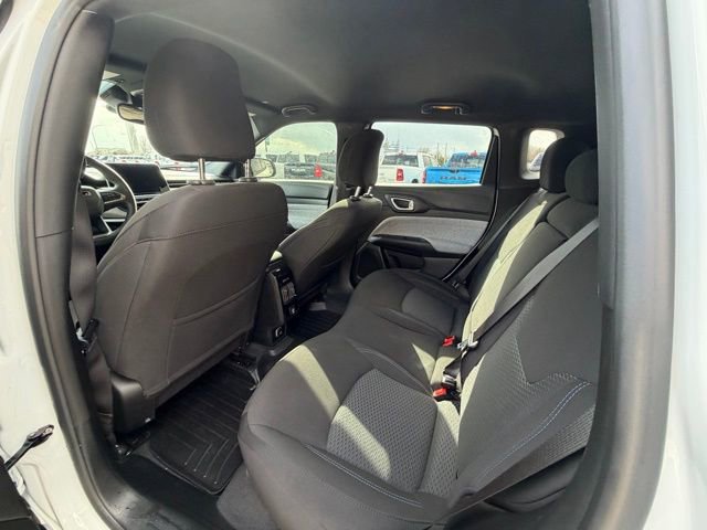Used 2025 Jeep Compass Sport image 13