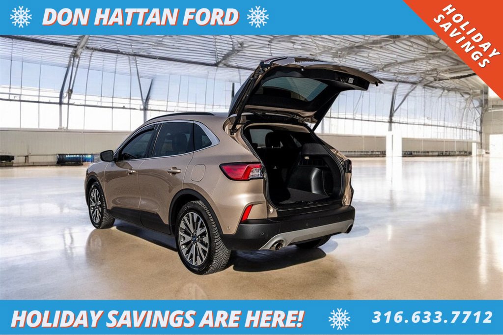 Used 2020 Ford Escape Titanium image 29