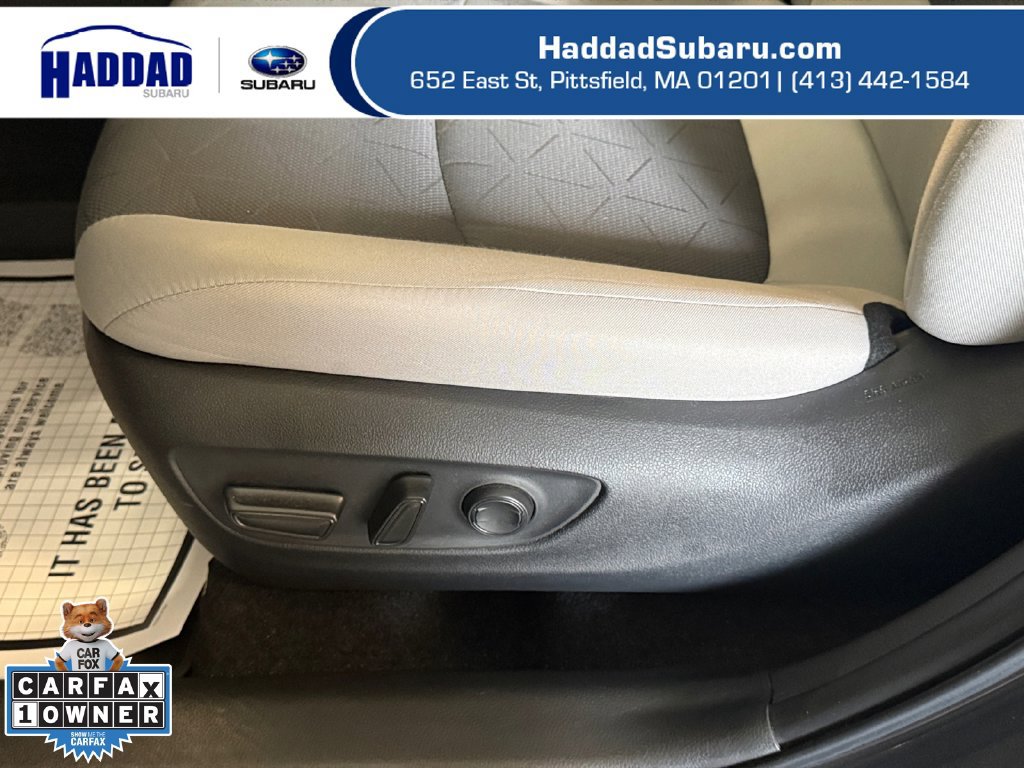 Used 2024 Toyota RAV4 XLE AWD/4WD image 16
