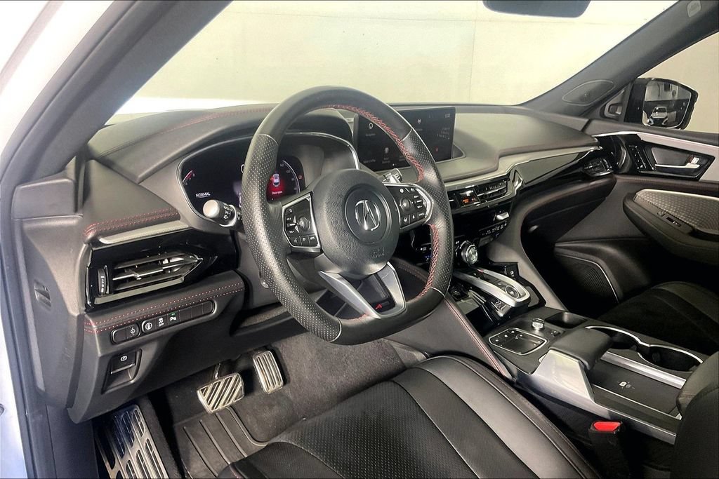 Used 2023 Acura MDX A-Spec AWD/4WD image 15