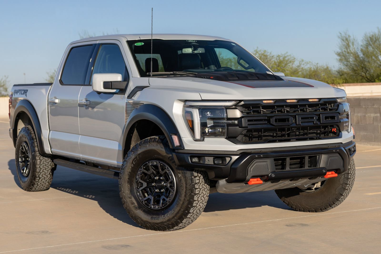 Used 2025 Ford F150 Raptor w/ Equipment Group 803A Raptor R image 3