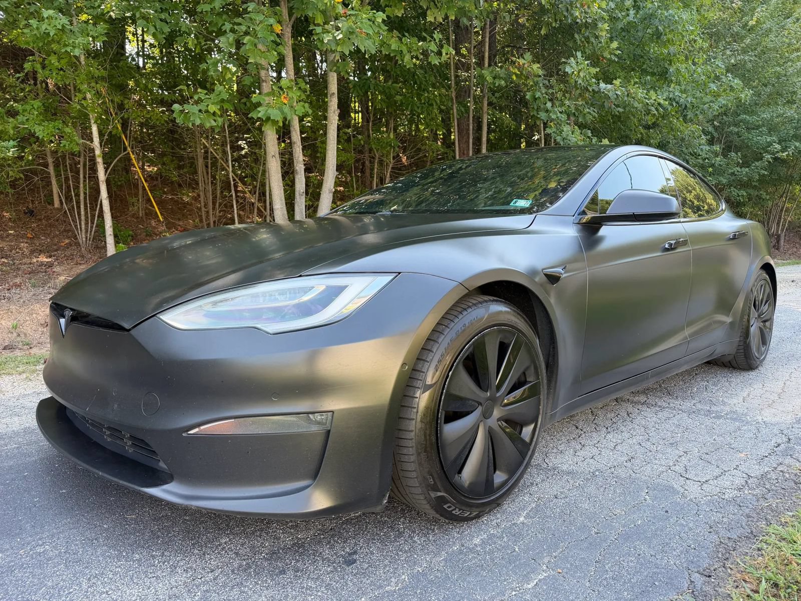 Used 2022 Tesla Model S Plaid AWD/4WD image 1