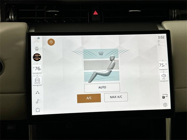 Used 2024 Land Rover Discovery Sport S image 15