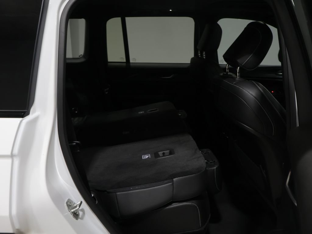 Used 2023 Jeep Grand Cherokee Altitude image 20