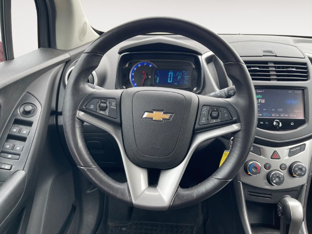 Used 2016 Chevrolet Trax LT w/ LT Convenience Package FWD image 12