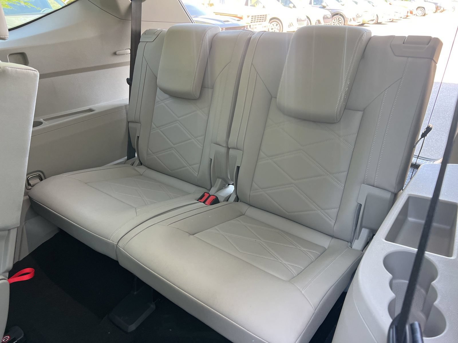 Certified 2026 Volkswagen Atlas SE w/ Panoramic Sunroof Package FWD image 37