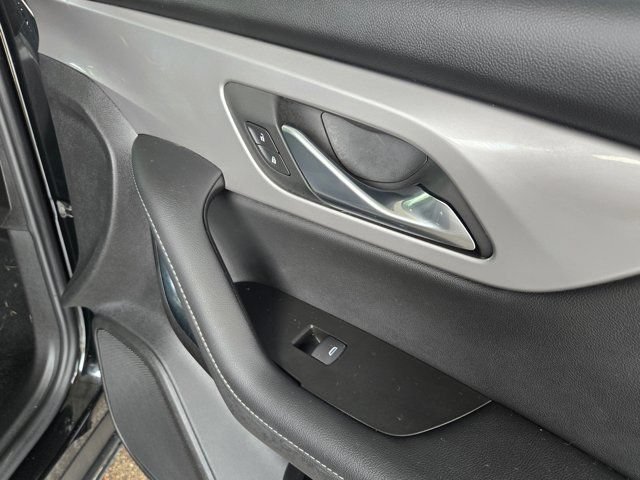 Used 2025 Chevrolet Blazer LT FWD image 28