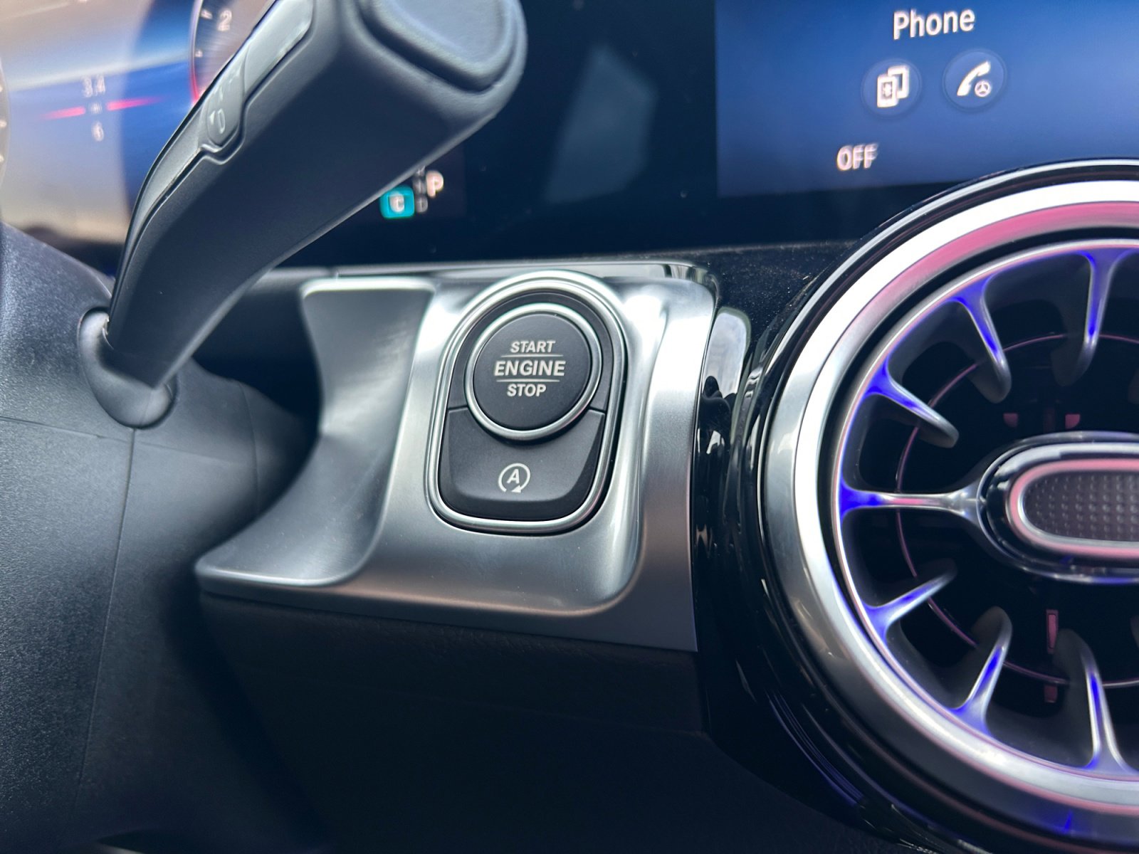 New 2026 Mercedes-Benz GLB 250 4MATIC image 31