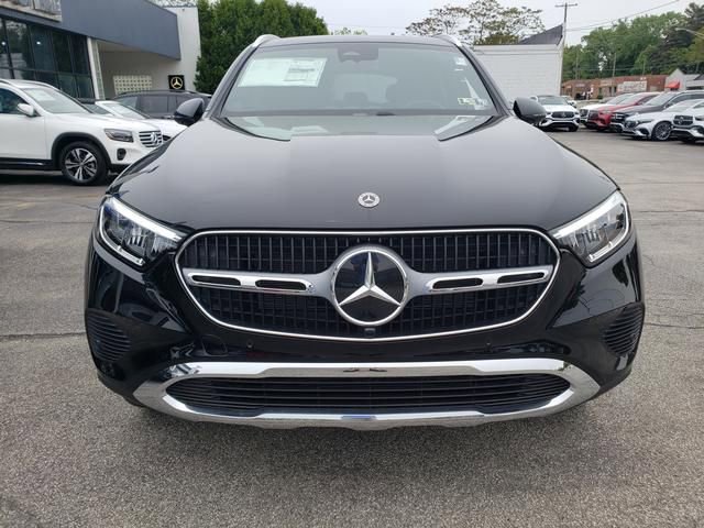 New 2025 Mercedes-Benz GLC 300 4MATIC image 3