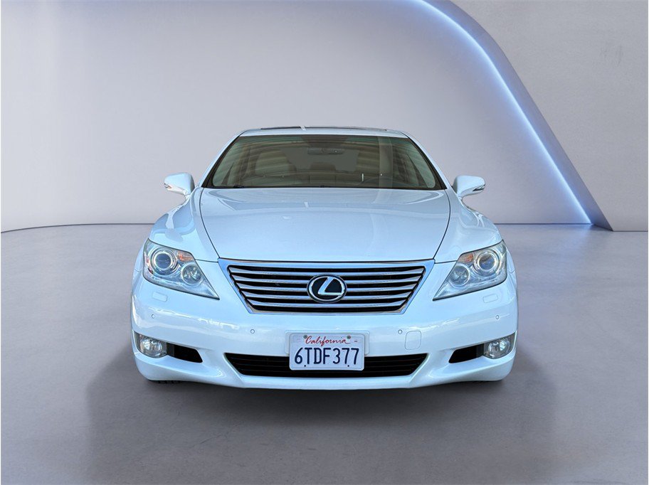 Used 2011 Lexus LS 460 w/ Comfort Pkg RWD image 2