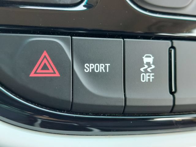 Used 2017 Chevrolet Bolt Premier w/ Infotainment Package FWD image 18
