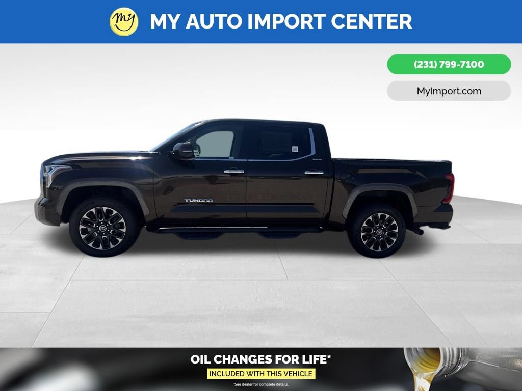 Used 2024 Toyota Tundra Limited w/ Power Package AWD/4WD image 4