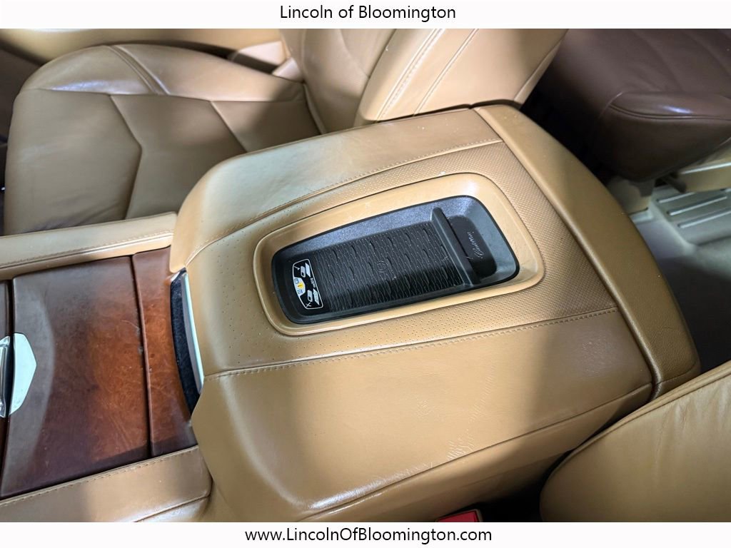 Used 2016 Cadillac Escalade ESV Platinum image 32