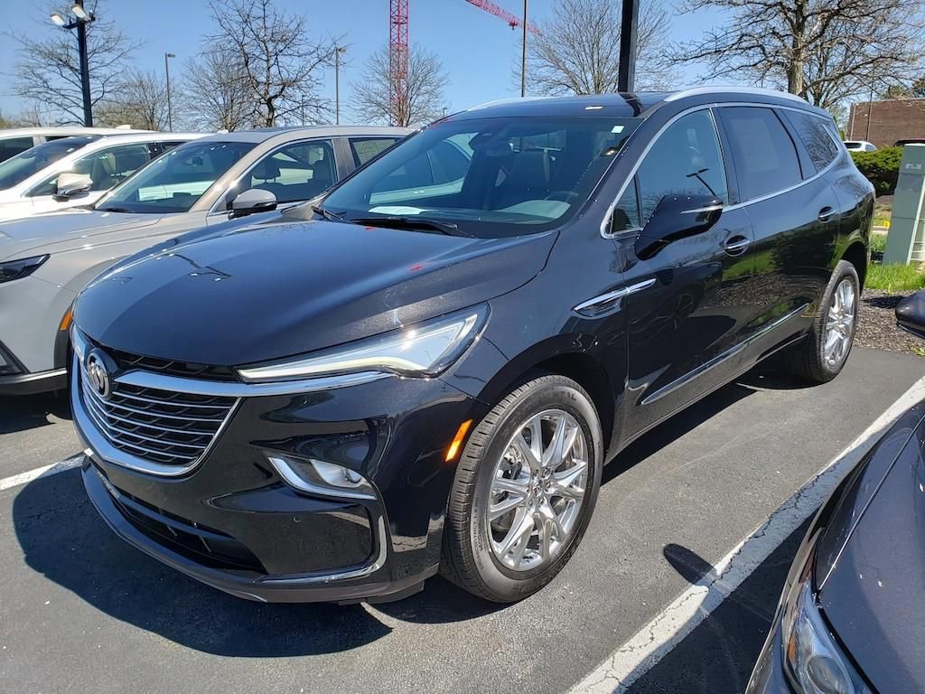 Used 2023 Buick Enclave Essence w/ Experience Buick Package image 5