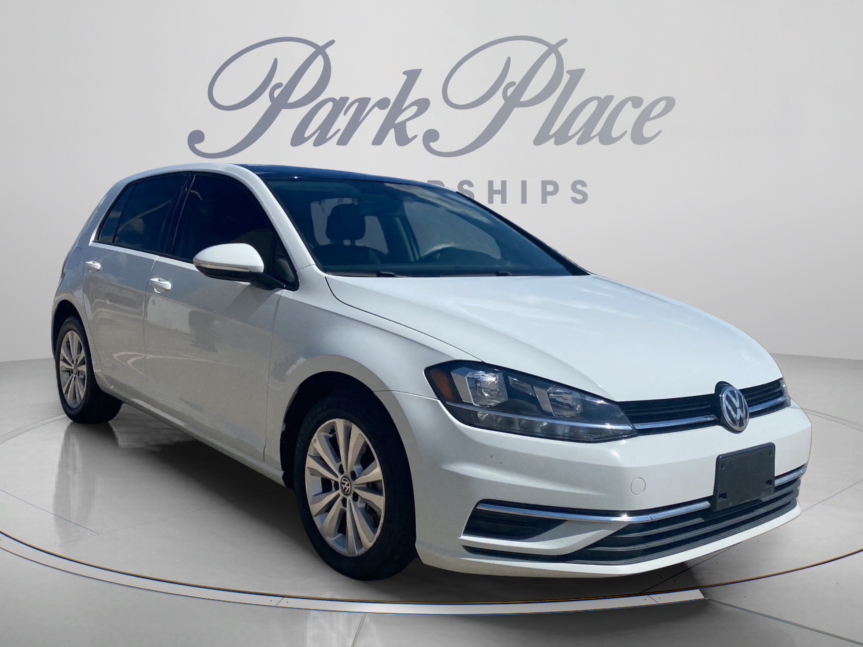 Used 2021 Volkswagen Golf 4-Door FWD image 8