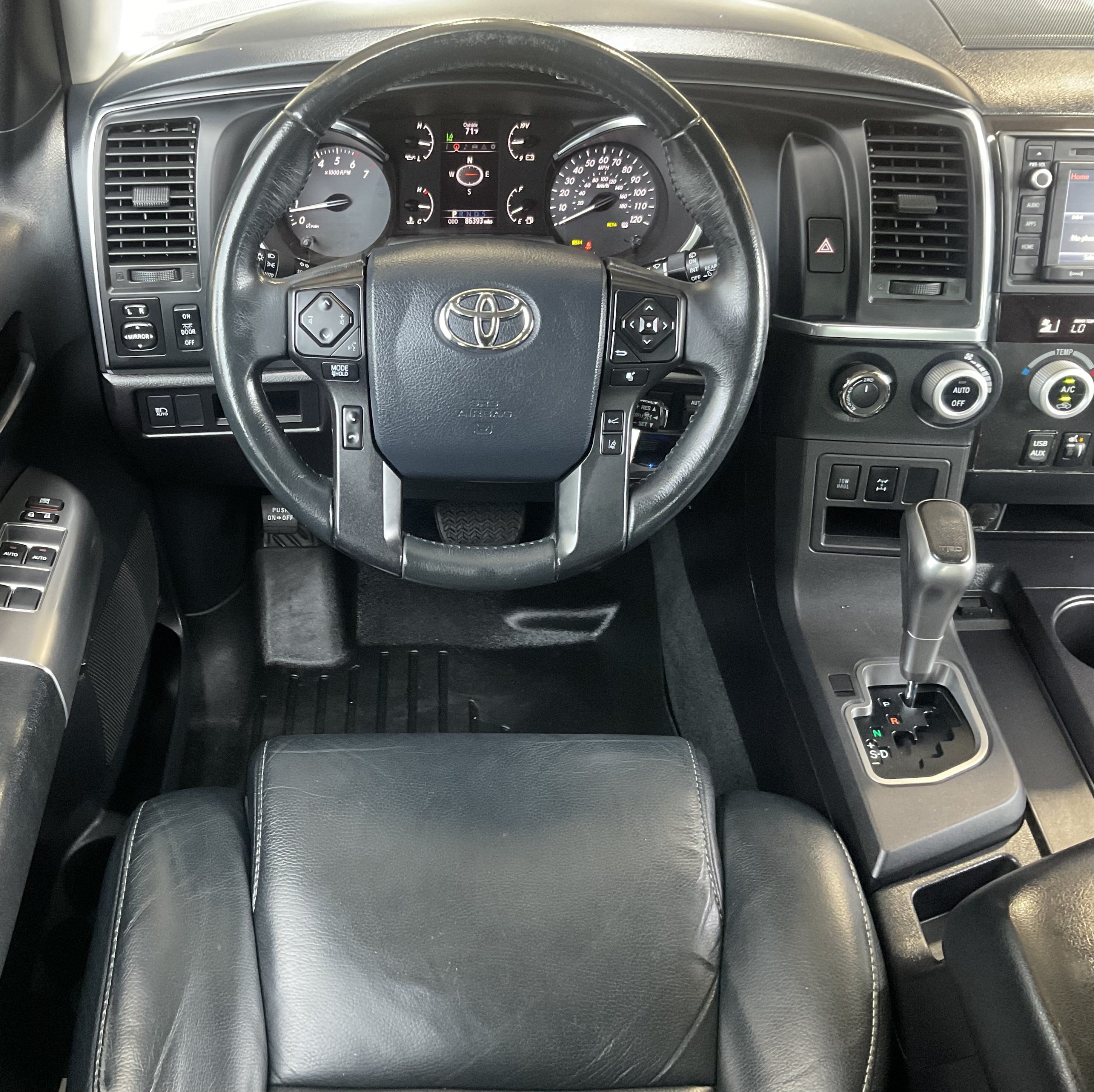 Used 2018 Toyota Sequoia TRD Sport AWD/4WD image 20
