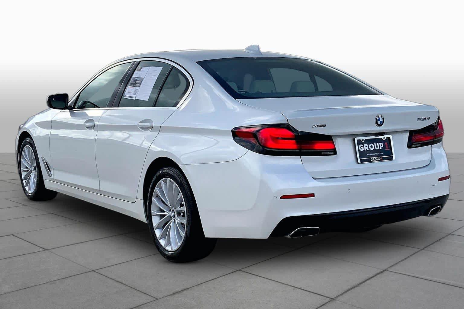 Used 2022 BMW 530i xDrive AWD/4WD image 12