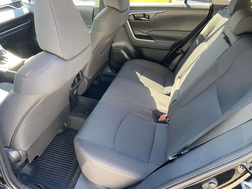 Used 2025 Toyota RAV4 LE FWD image 18