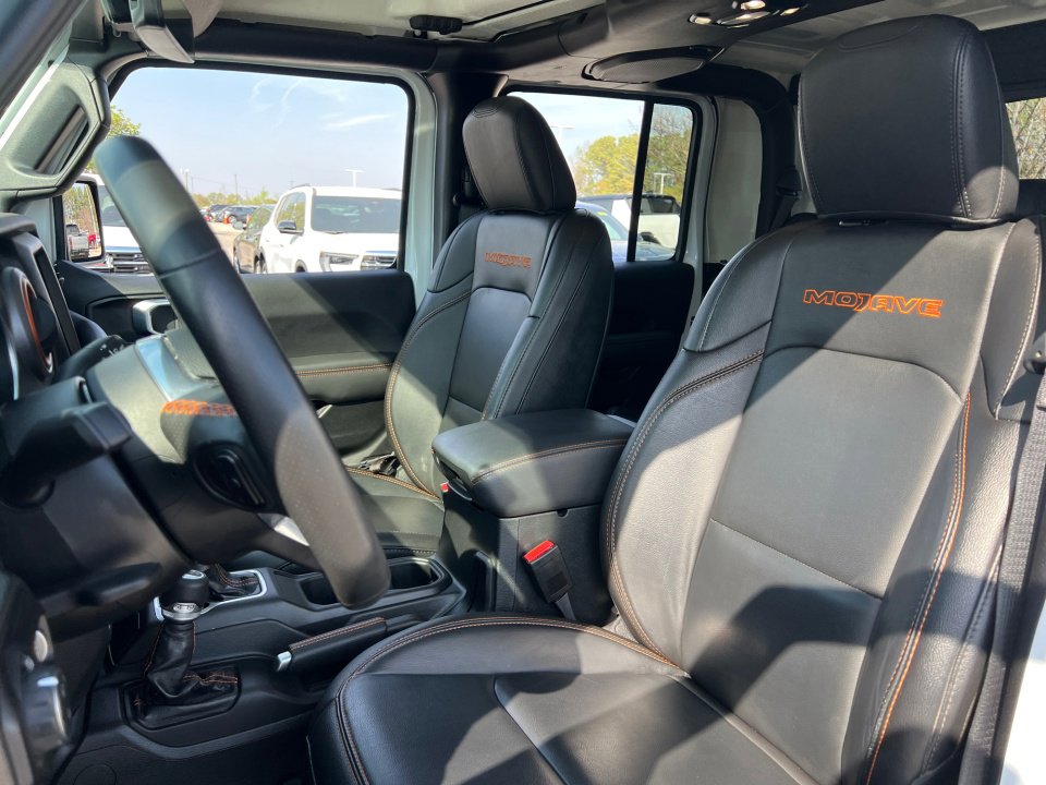 Used 2023 Jeep Gladiator Mojave w/ Cold Weather Group image 30