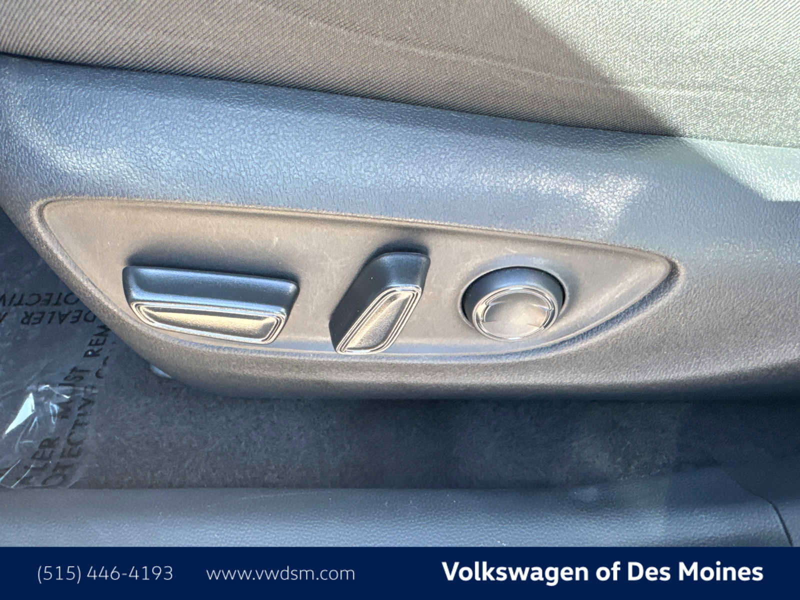 Used 2025 Toyota RAV4 XLE image 24
