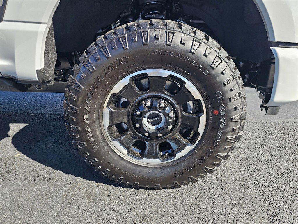 New 2026 Ford F250 Lariat image 9