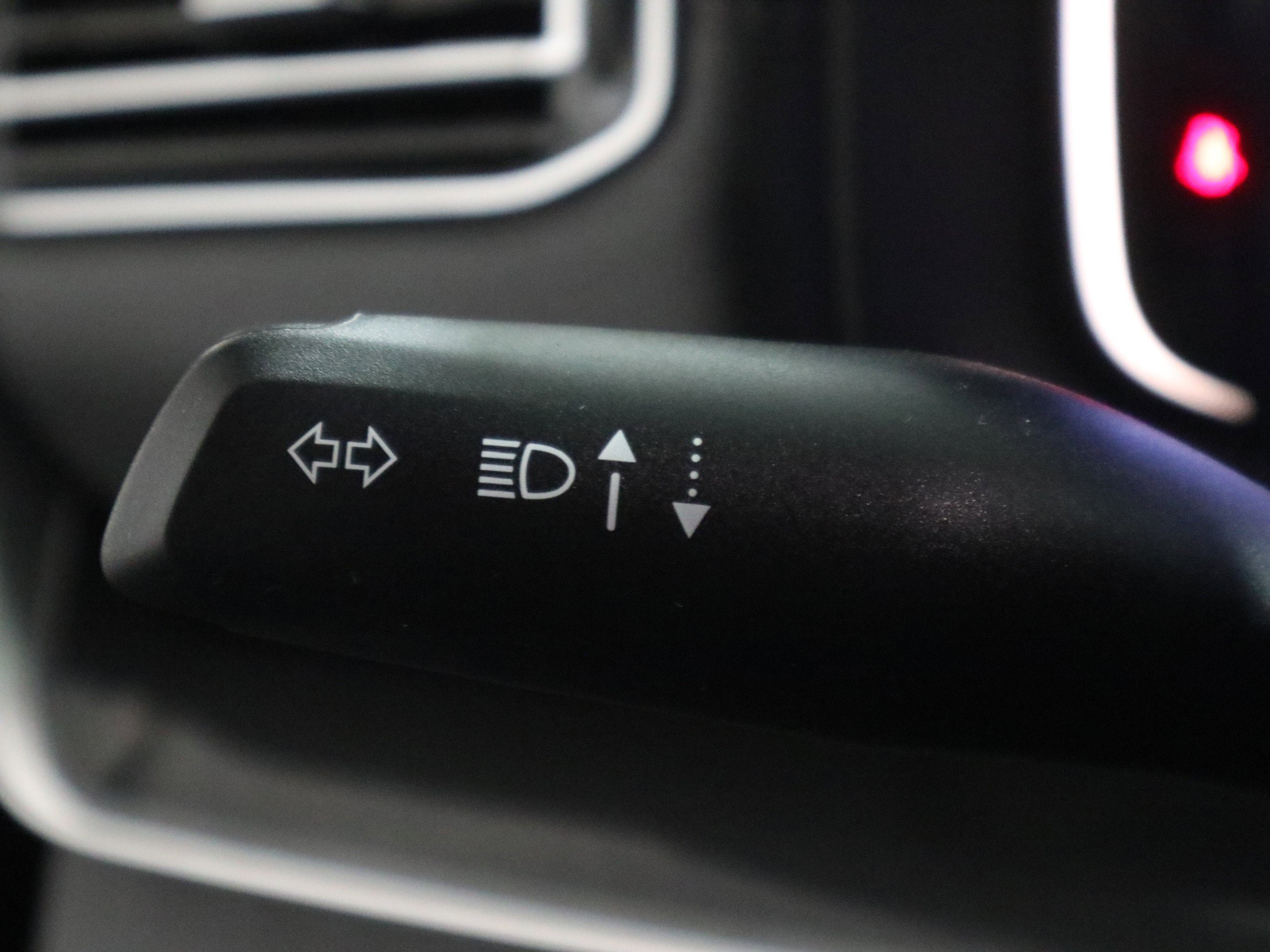 Used 2022 Jeep Wagoneer Series I image 31