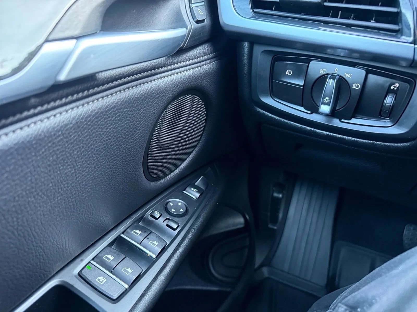 Used 2018 BMW X5 xDrive35i image 19