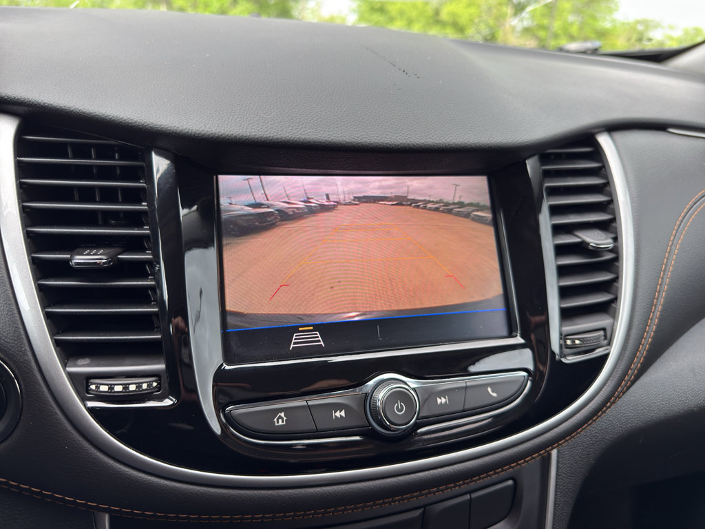 Used 2020 Chevrolet Trax LT w/ LT Convenience Package image 24