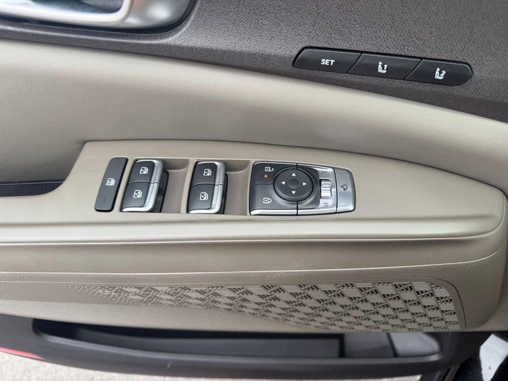 Certified 2026 Kia Carnival EX image 11