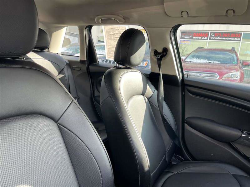 Used 2016 MINI Cooper 4-Door Hardtop image 56