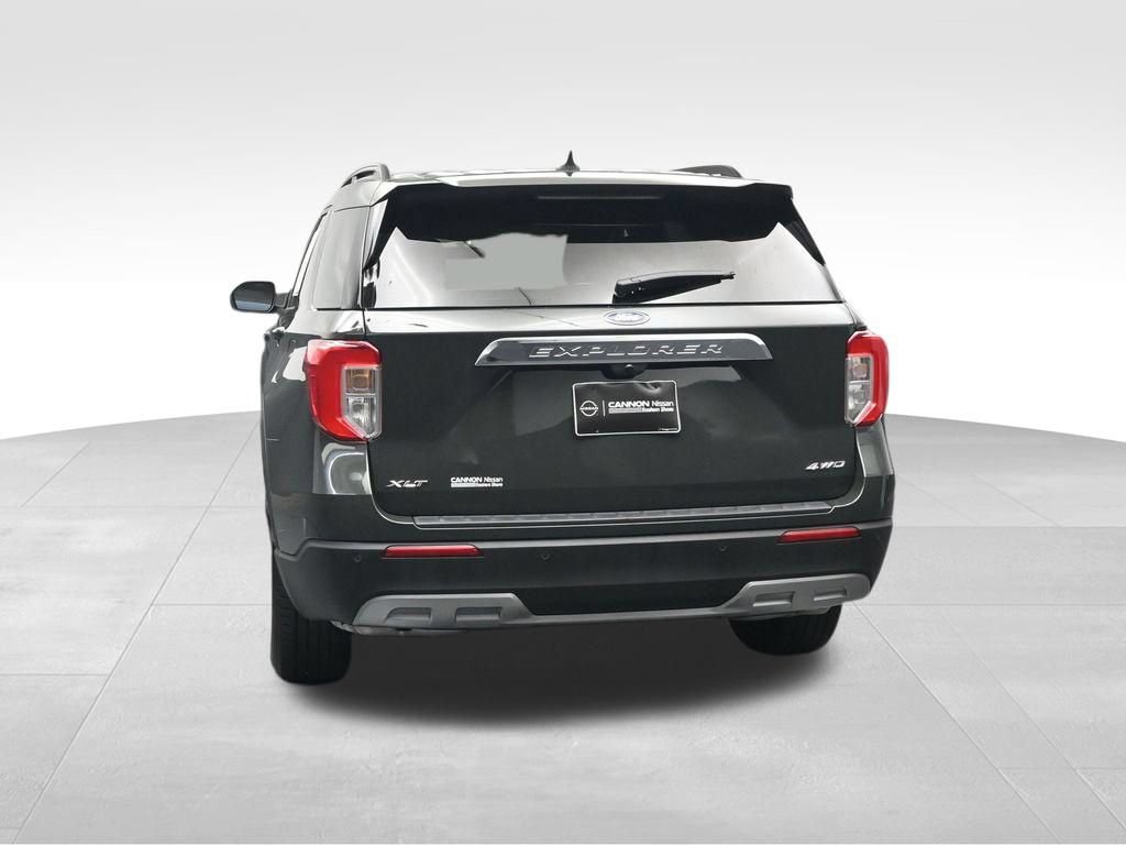 Used 2024 Ford Explorer XLT w/ Equipment Group 202A AWD/4WD image 4