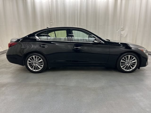 Used 2023 INFINITI Q50 Luxe AWD/4WD image 7