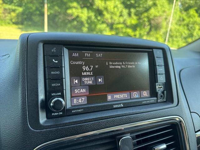 Used 2019 Dodge Grand Caravan SE w/ UConnect Hands-Free Group FWD image 18