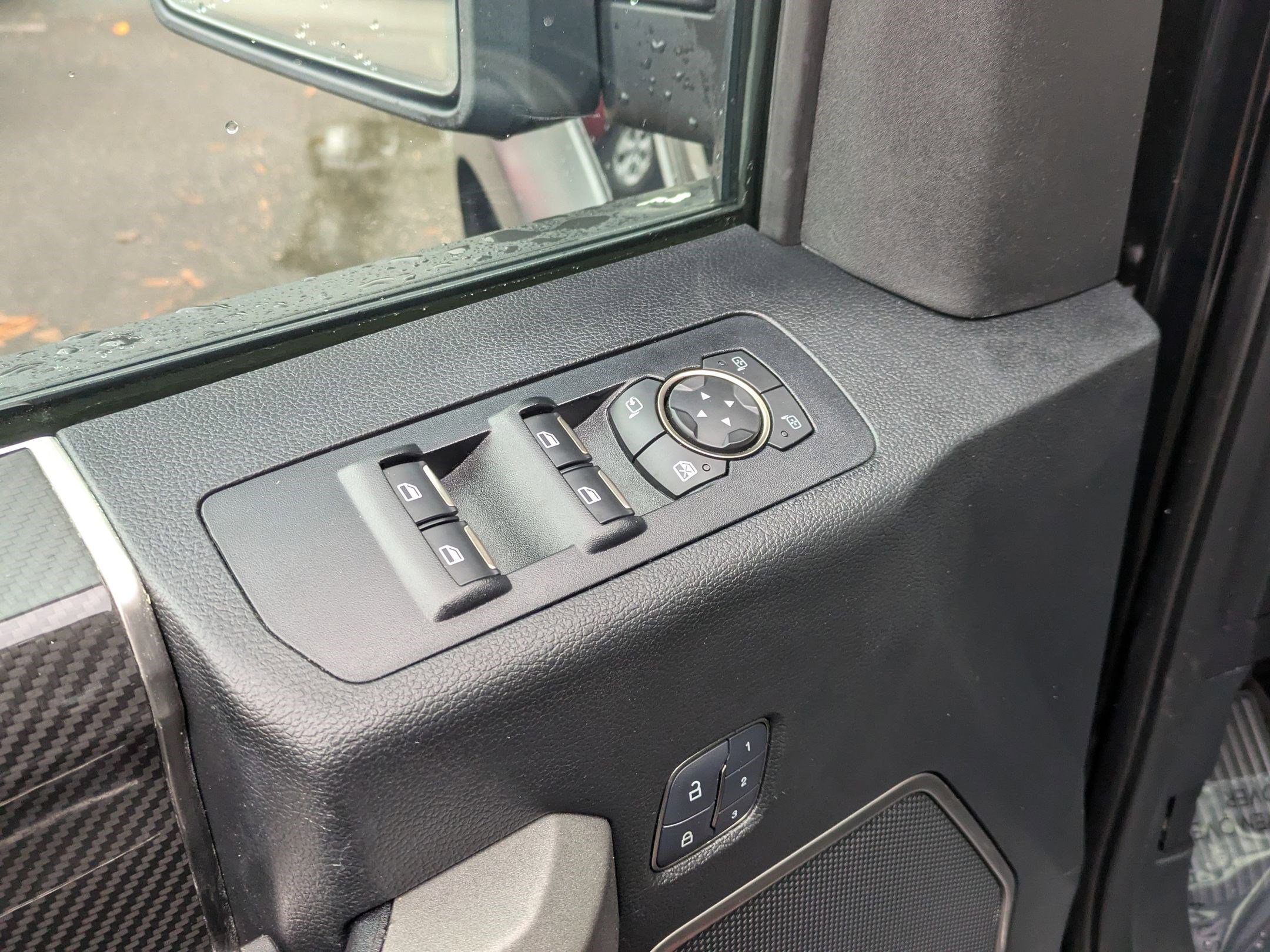 Used 2018 Ford F150 Raptor w/ Equipment Group 802A Luxury image 19