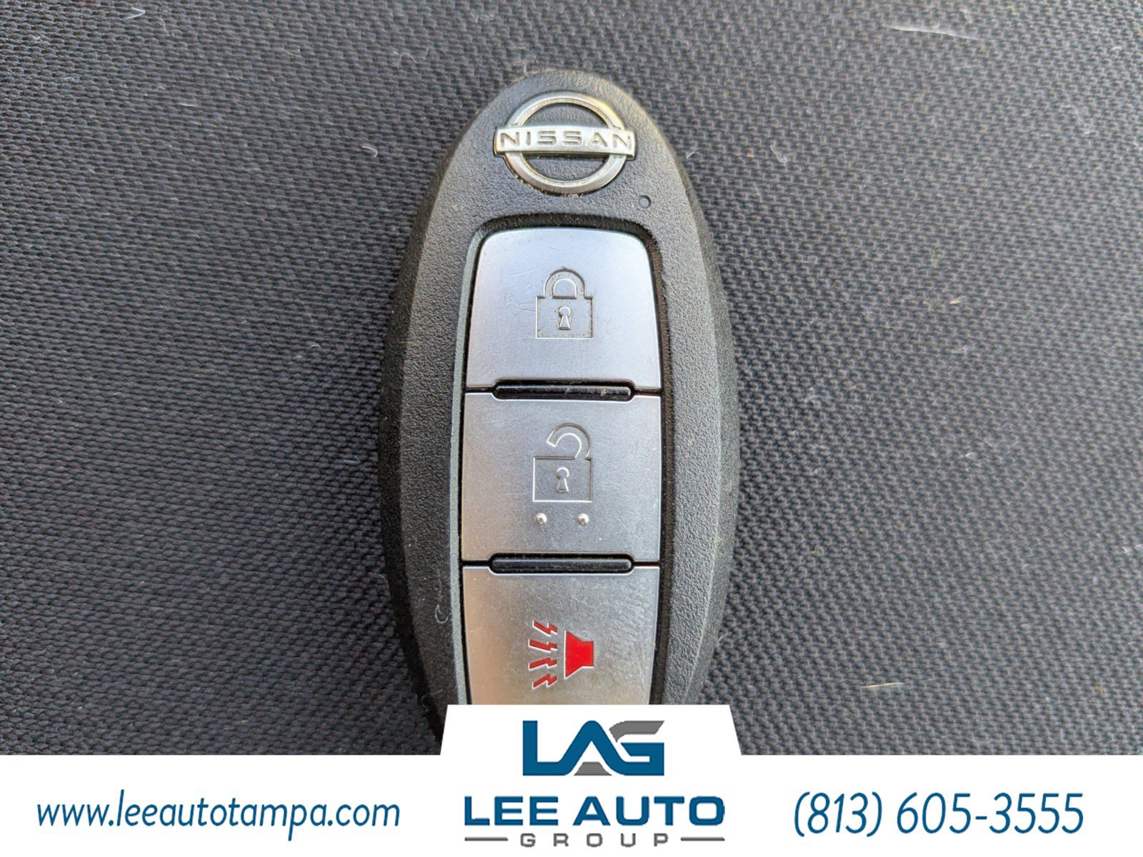 Used 2023 Nissan Titan SV image 27